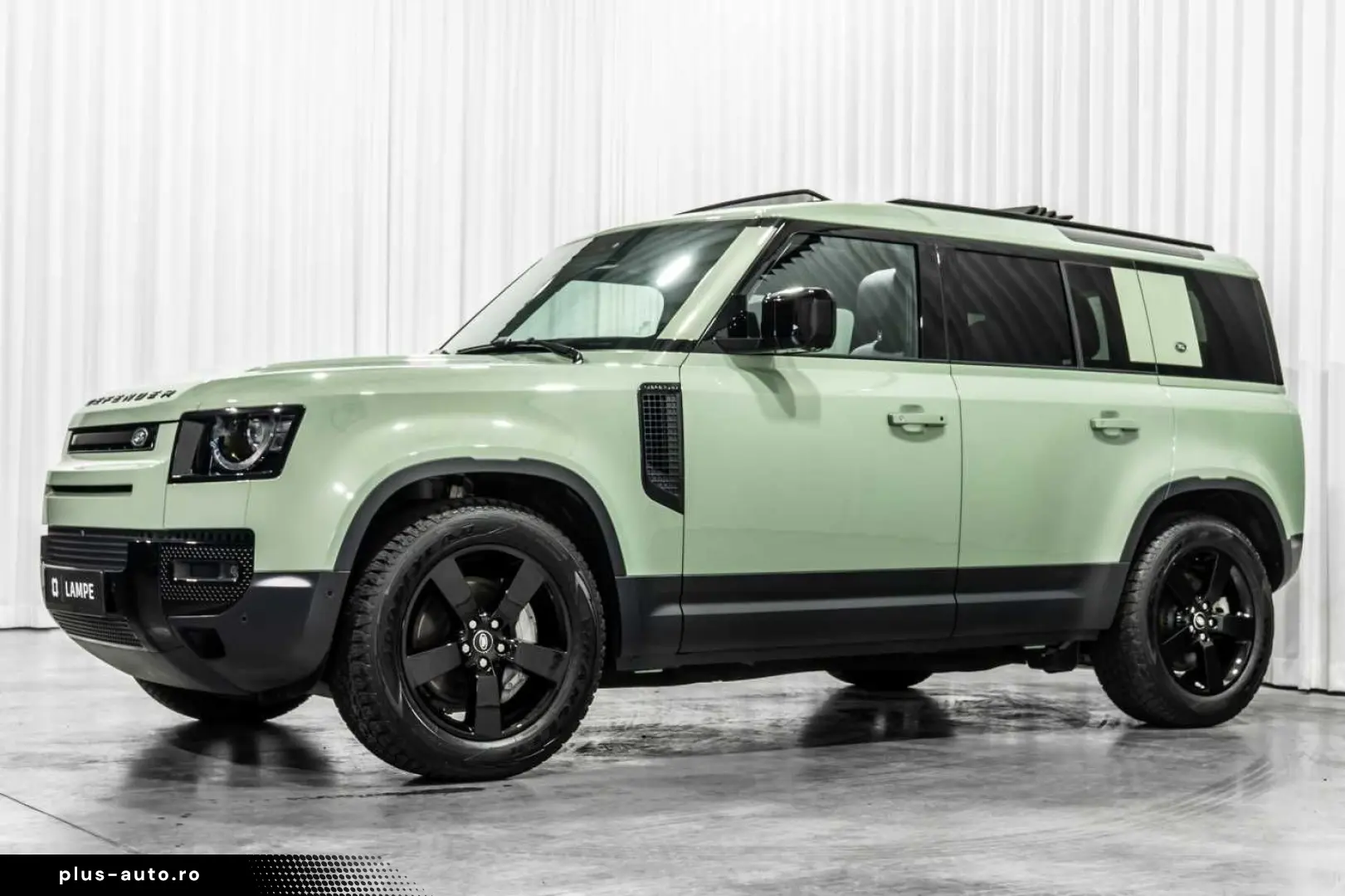 LAND ROVER Defender 110 D300 75th Limited Edition