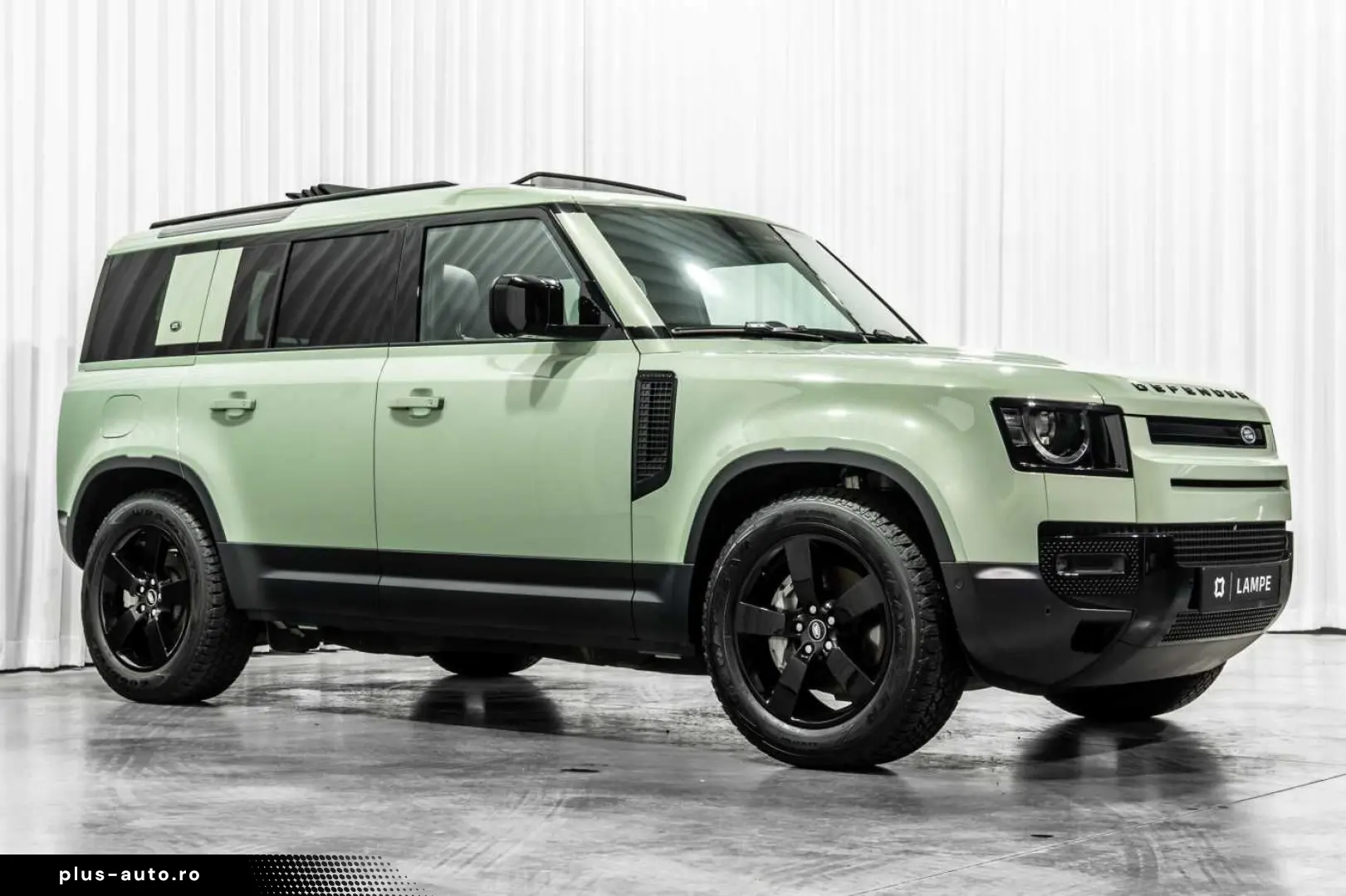 LAND ROVER Defender 110 D300 75th Limited Edition