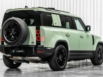 LAND ROVER Defender 110 D300 75th Limited Edition