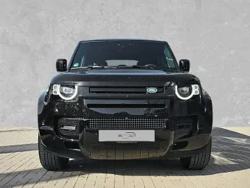 LAND ROVER Defender 110 D300 X-Dynamic SE