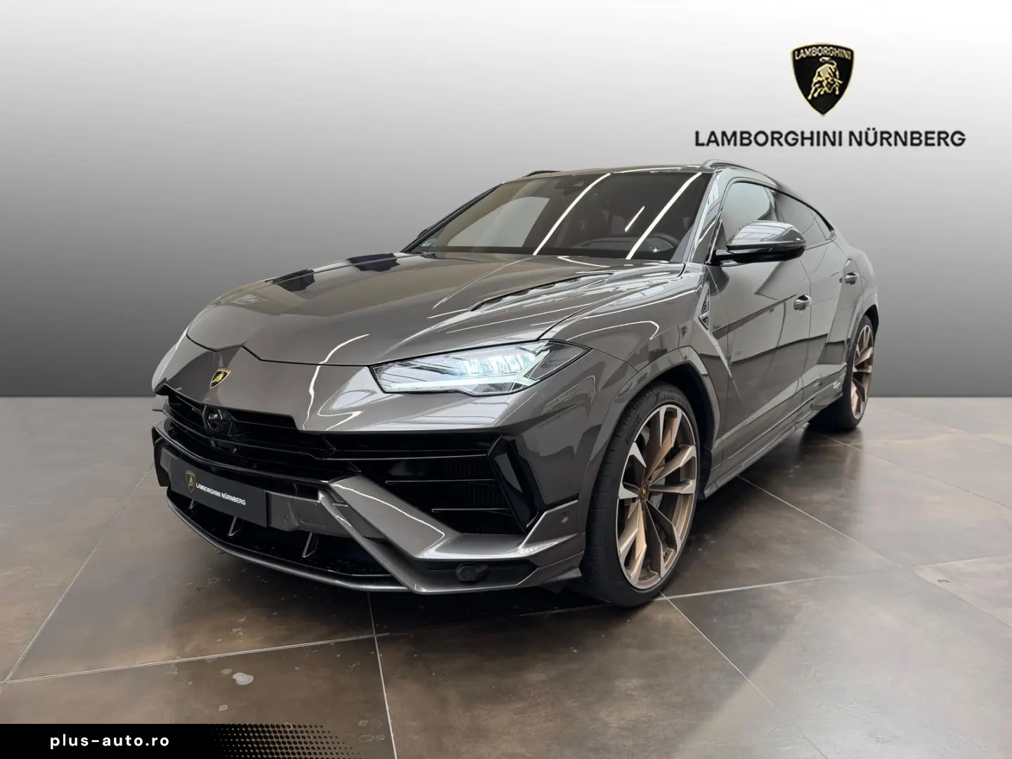 LAMBORGHINI URUS 2024