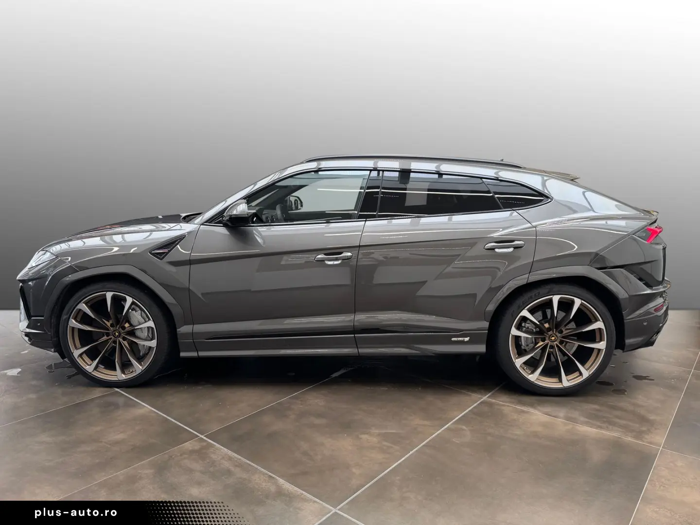 LAMBORGHINI URUS 2024 — imagine 2