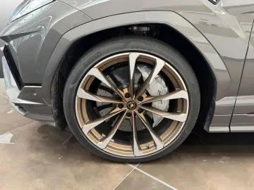 LAMBORGHINI Urus S   Grigio Keres   Lamborghini Nürnberg