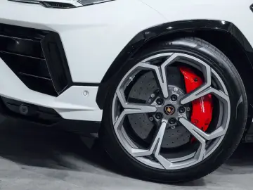 LAMBORGHINI Urus S B&O Pano Night Vision HUD BiCol int