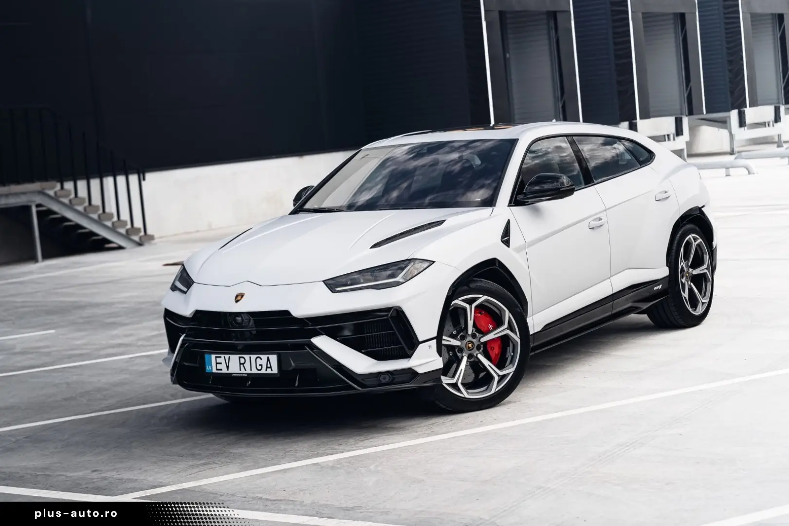 LAMBORGHINI URUS 2023 — imagine 19