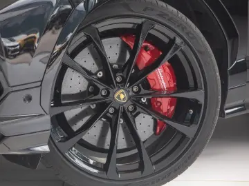 LAMBORGHINI Urus S 60th Anniversary