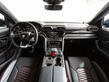 LAMBORGHINI Urus S 60th Anniversary