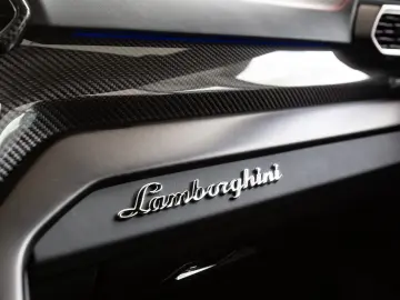 LAMBORGHINI Urus S 60th Anniversary