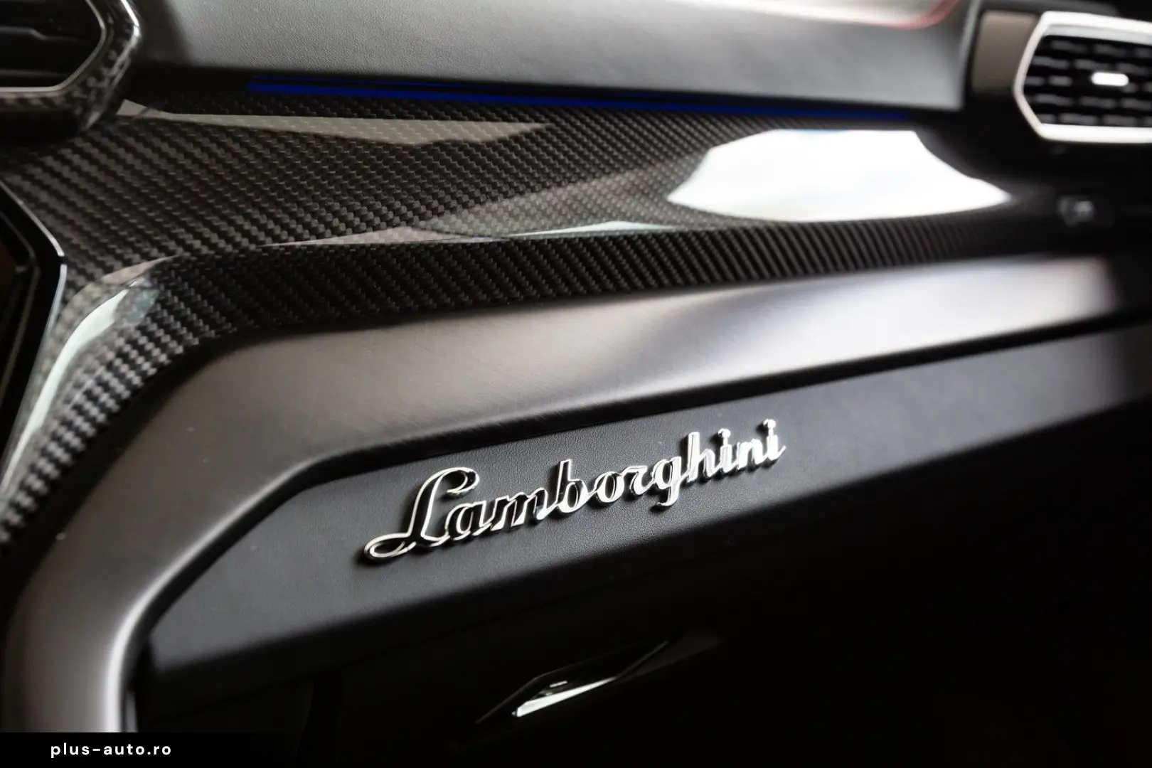 LAMBORGHINI URUS 2023 — imagine 18