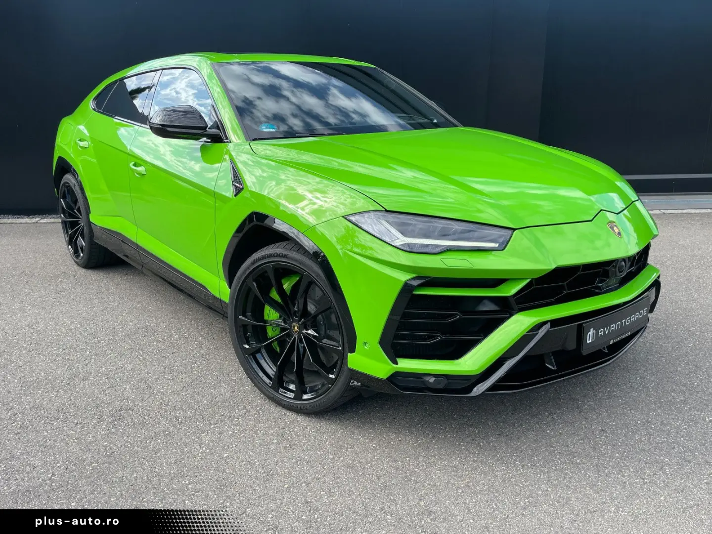 LAMBORGHINI URUS 2021