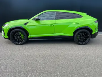 LAMBORGHINI Urus 4.0 V8 AKRAPOVIC CARBON B&O PANO MASSAGE