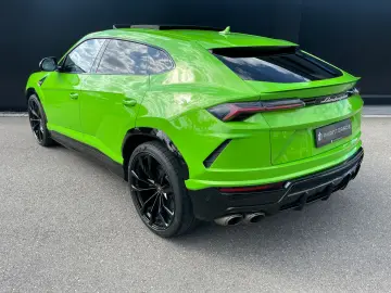 LAMBORGHINI Urus 4.0 V8 AKRAPOVIC CARBON B&O PANO MASSAGE