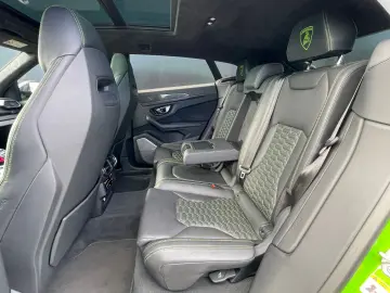 LAMBORGHINI Urus 4.0 V8 AKRAPOVIC CARBON B&O PANO MASSAGE