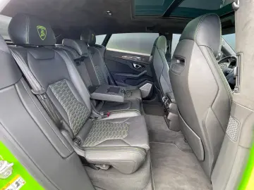 LAMBORGHINI Urus 4.0 V8 AKRAPOVIC CARBON B&O PANO MASSAGE