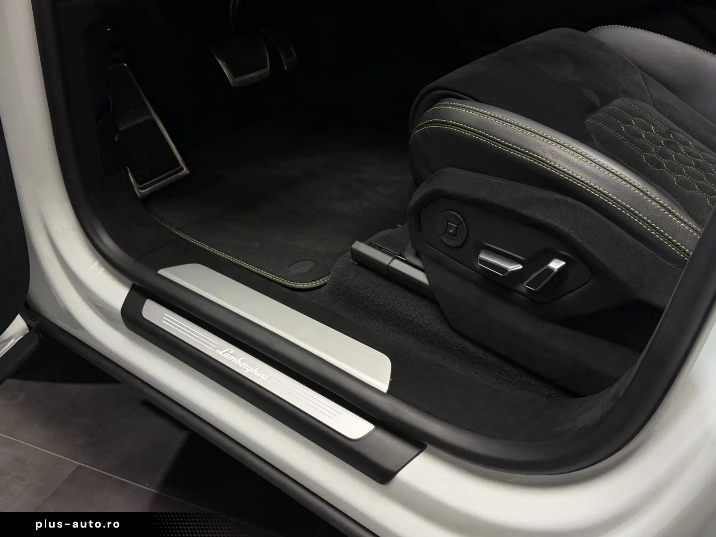 LAMBORGHINI URUS 2025 — imagine 11