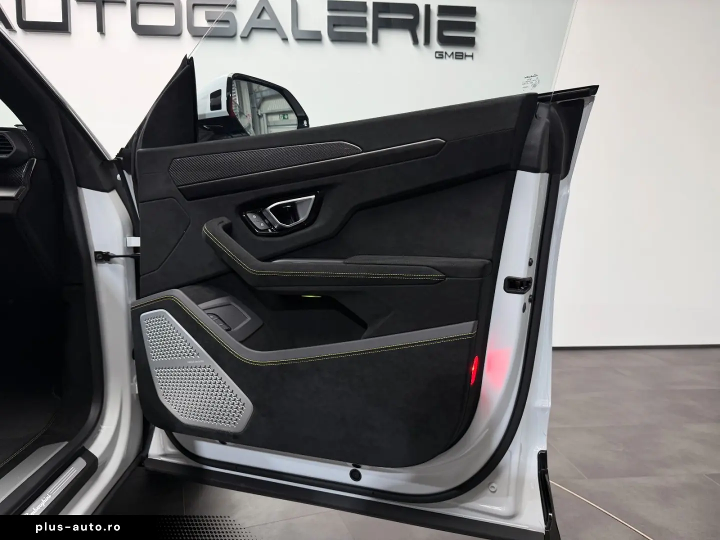 LAMBORGHINI URUS 2025 — imagine 24