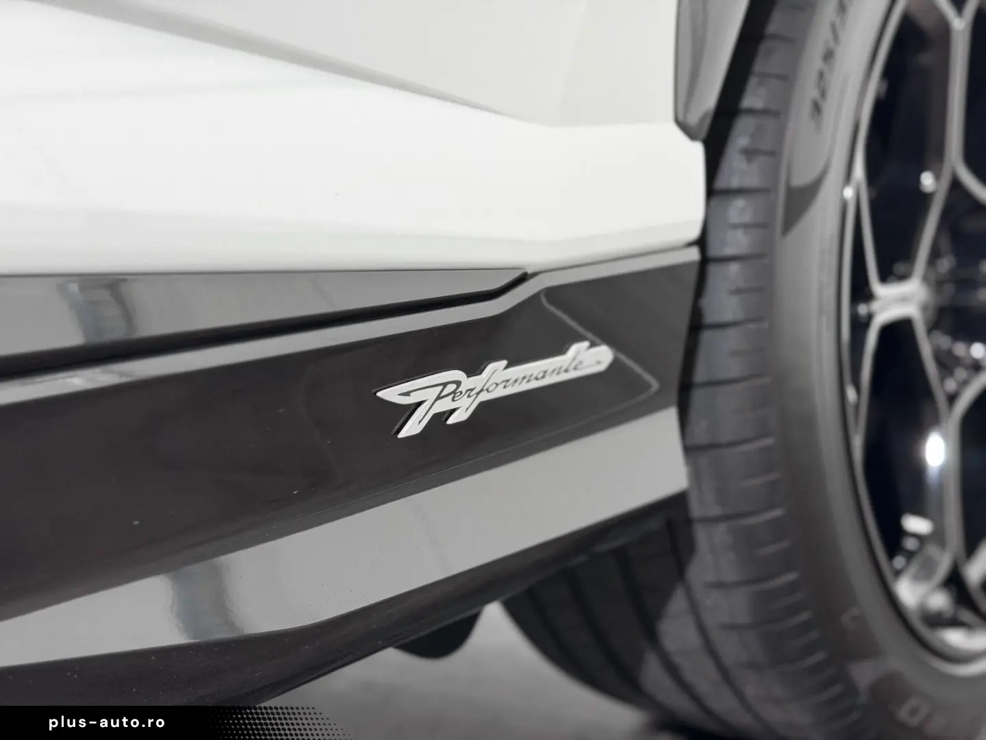 LAMBORGHINI URUS 2025 — imagine 34