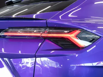 LAMBORGHINI Urus S 4.0 V8 AKRAPOVIC CARBON PANO B&O ACC