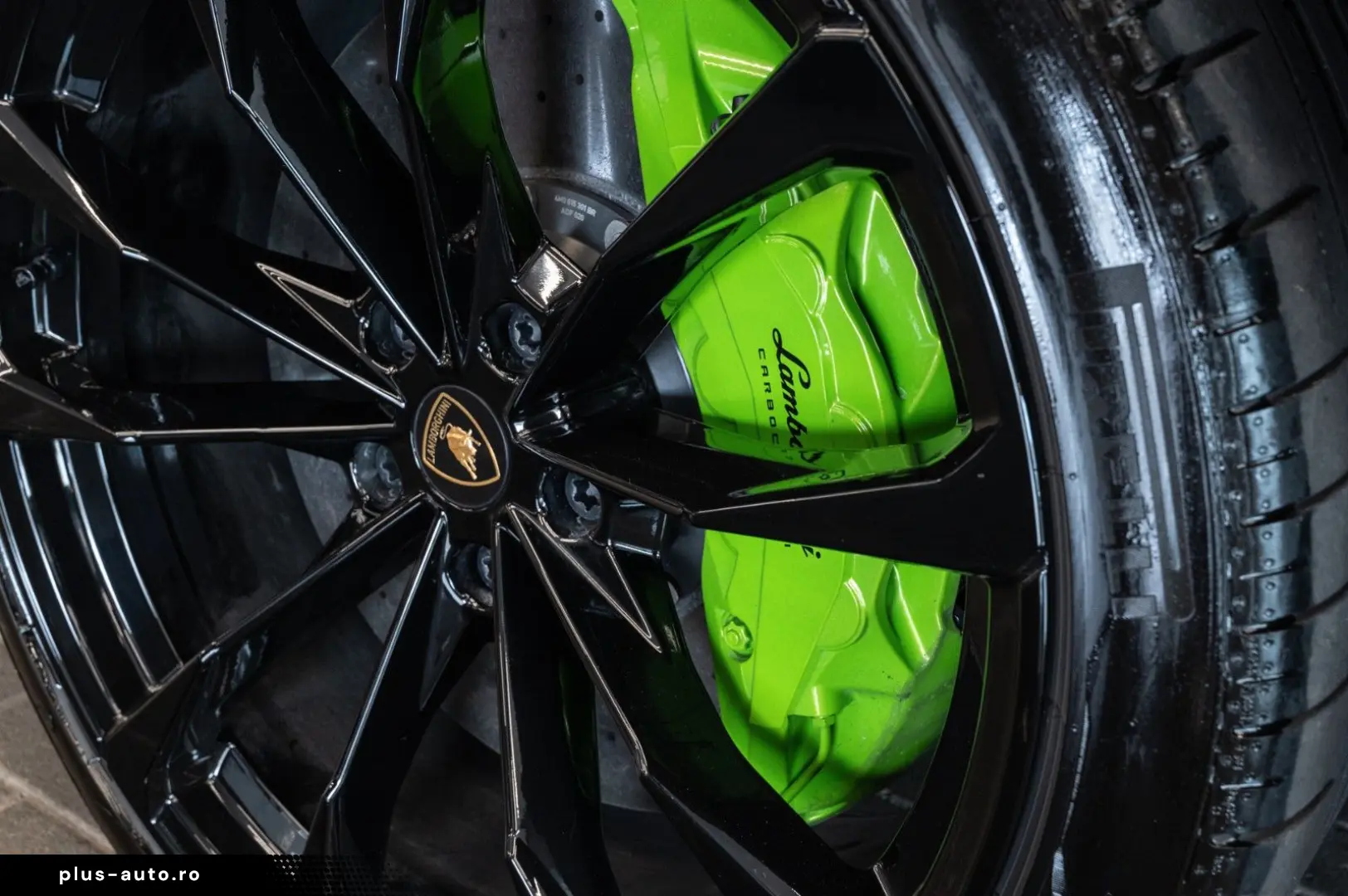 LAMBORGHINI URUS 2023 — imagine 10