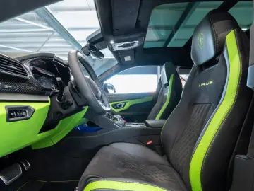 LAMBORGHINI Urus S 4.0 V8 AKRAPOVIC CARBON PANO B&O ACC
