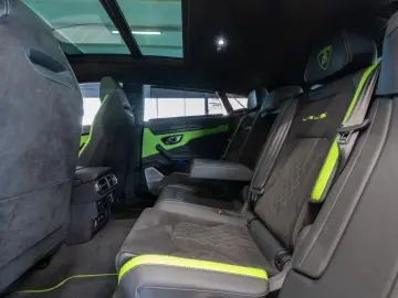 LAMBORGHINI Urus S 4.0 V8 AKRAPOVIC CARBON PANO B&O ACC