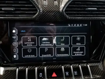 LAMBORGHINI Urus S 4.0 V8 AKRAPOVIC CARBON PANO B&O ACC