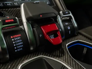 LAMBORGHINI Urus S 4.0 V8 AKRAPOVIC CARBON PANO B&O ACC