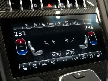 LAMBORGHINI Urus S 4.0 V8 AKRAPOVIC CARBON PANO B&O ACC