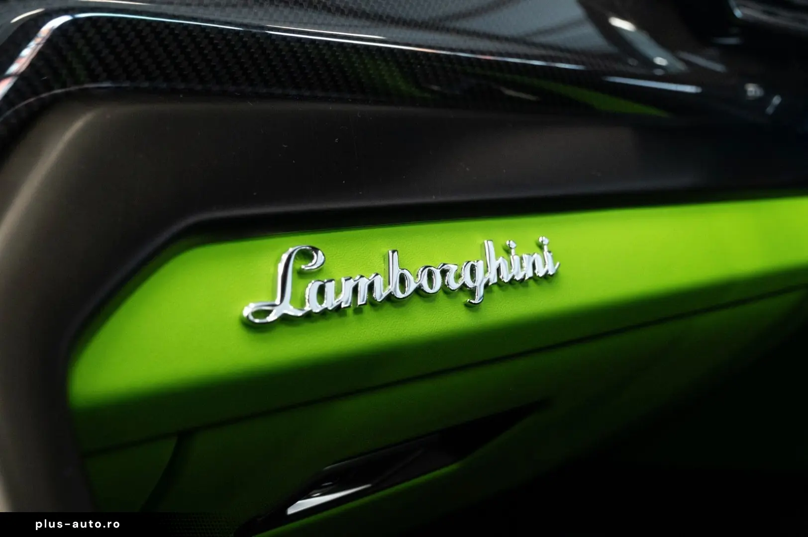 LAMBORGHINI URUS 2023 — imagine 44