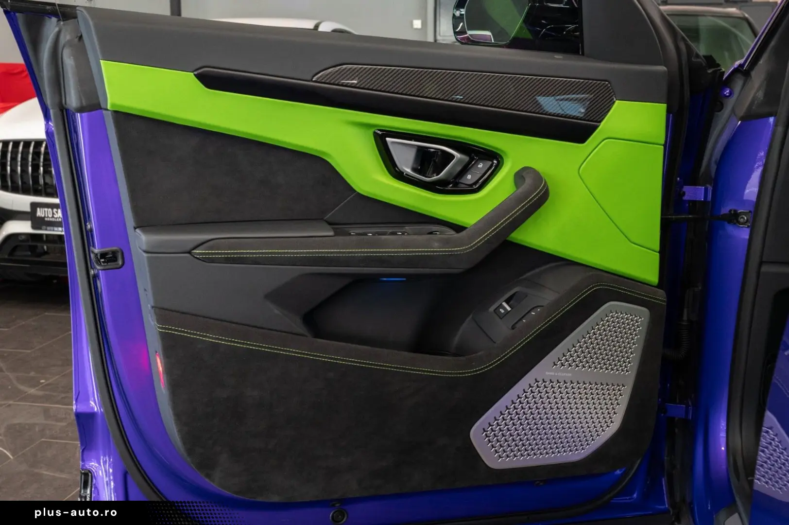LAMBORGHINI URUS 2023 — imagine 47