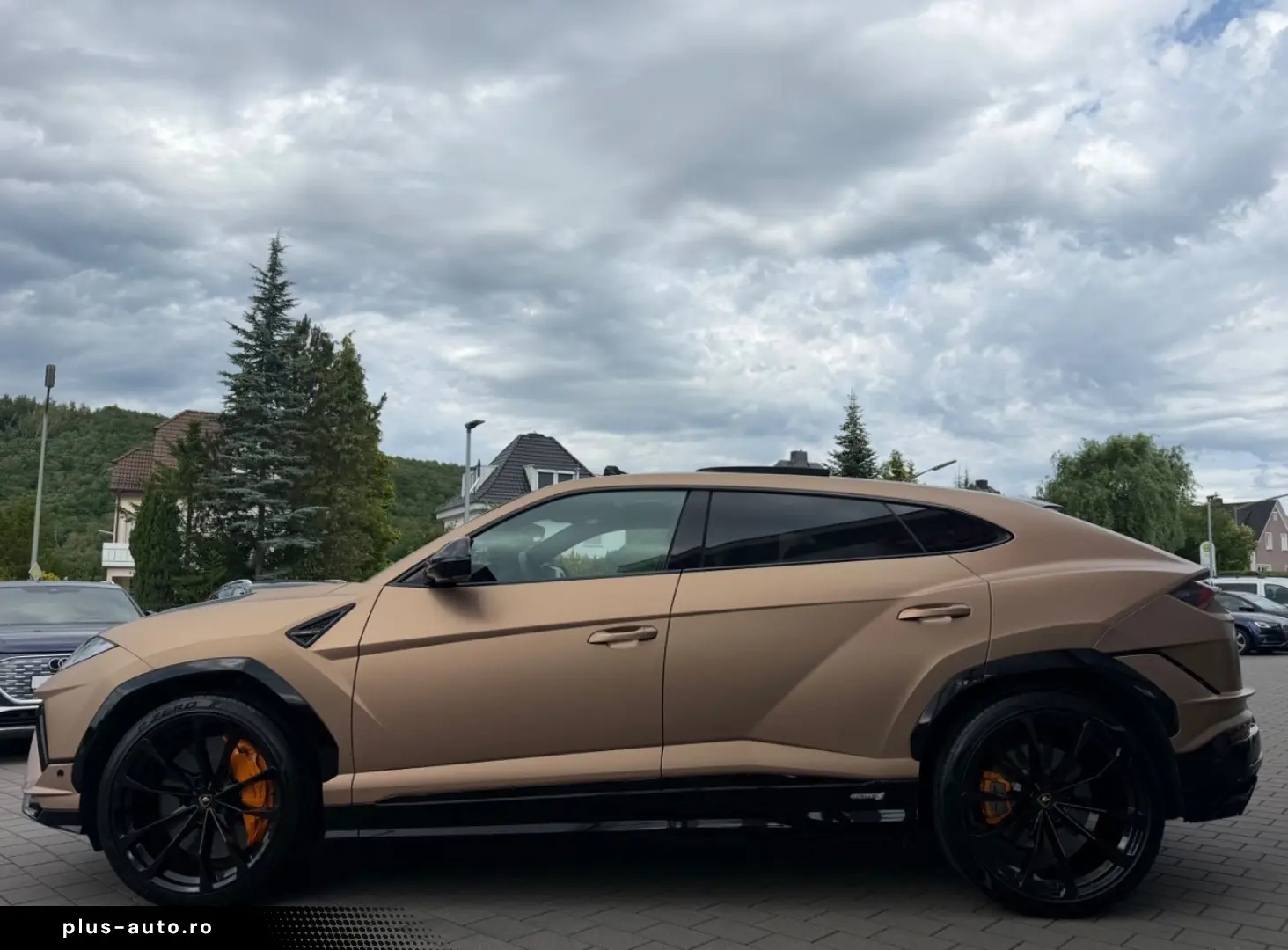 LAMBORGHINI URUS 2023 — imagine 4