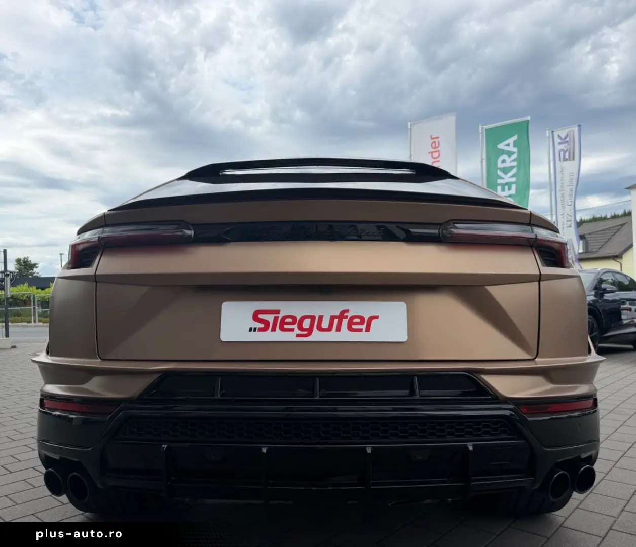 LAMBORGHINI URUS 2023 — imagine 8
