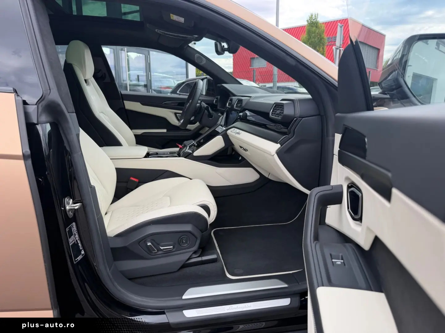 LAMBORGHINI URUS 2023 — imagine 20