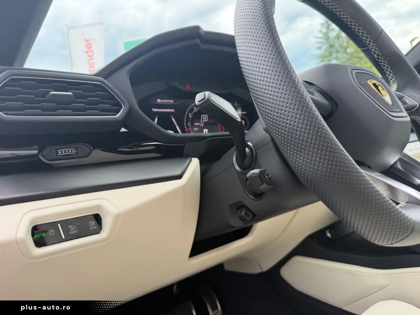 LAMBORGHINI URUS 2023 — imagine 28