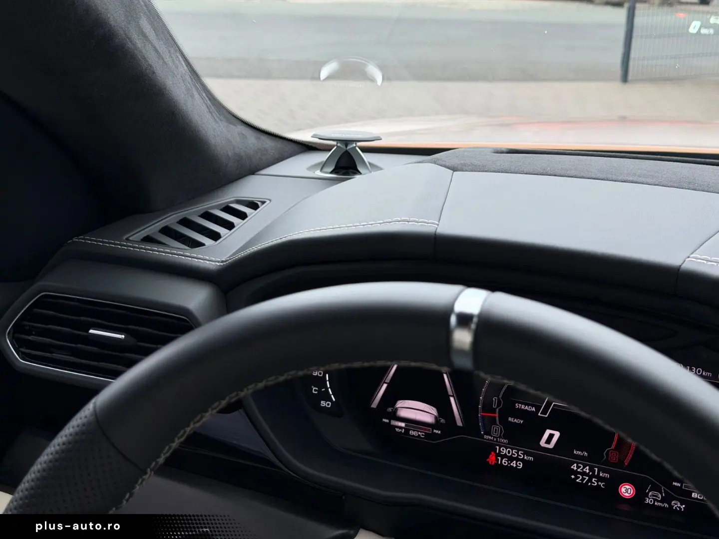 LAMBORGHINI URUS 2023 — imagine 38