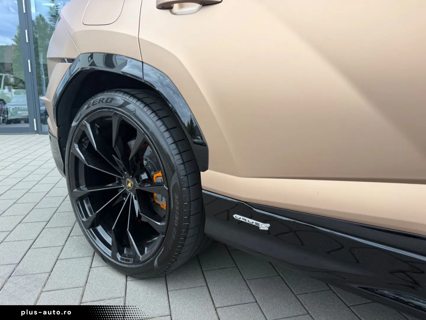 LAMBORGHINI URUS 2023 — imagine 44