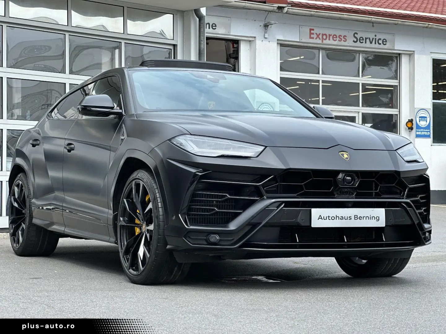 LAMBORGHINI URUS 2022
