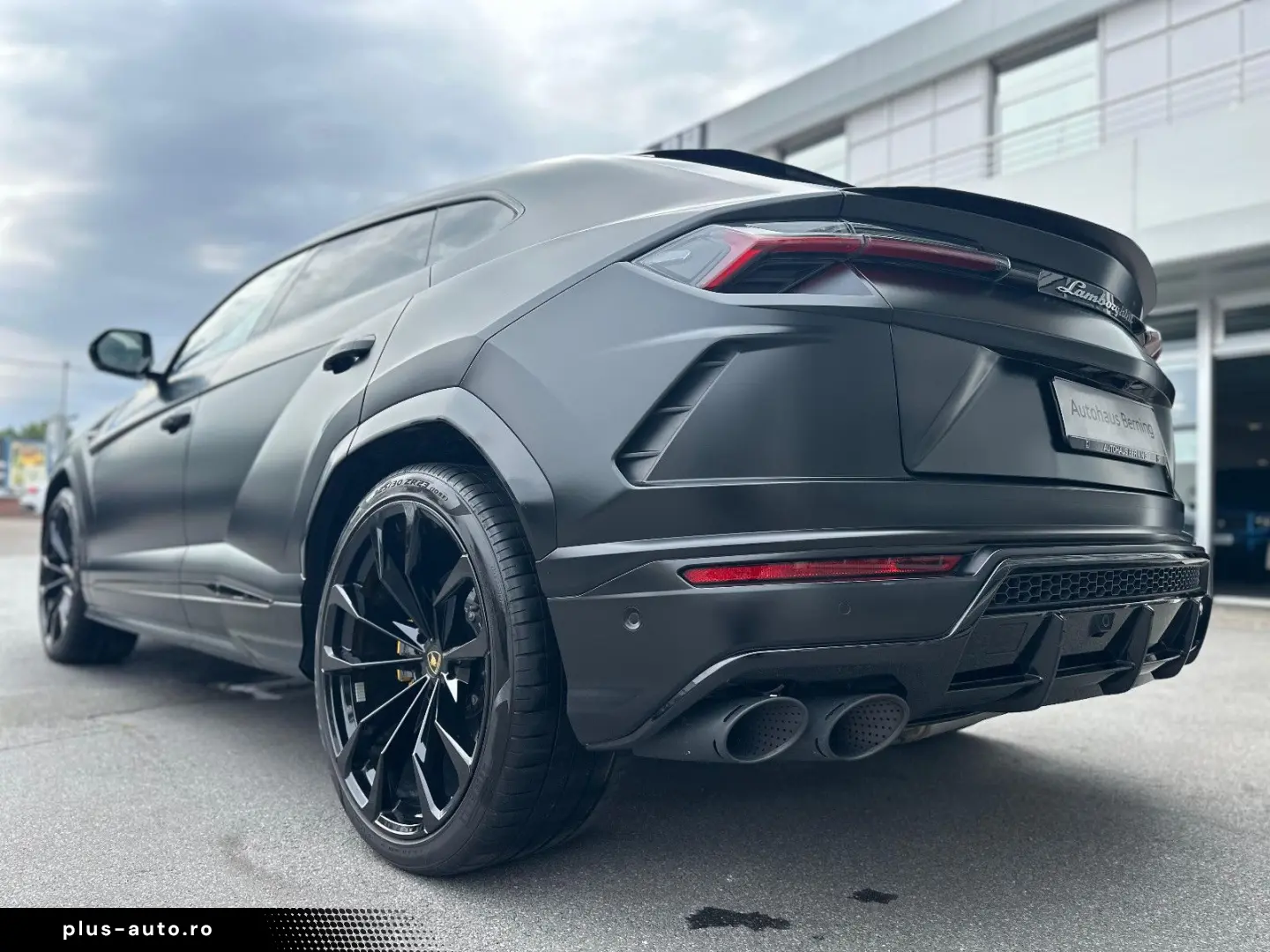 LAMBORGHINI URUS 2022 — imagine 5
