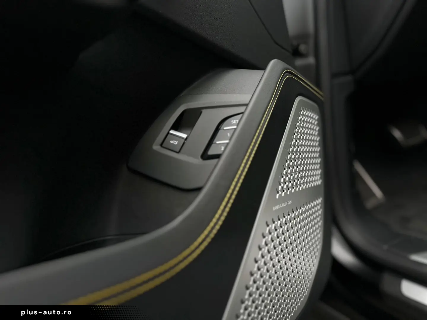 LAMBORGHINI URUS 2022 — imagine 11