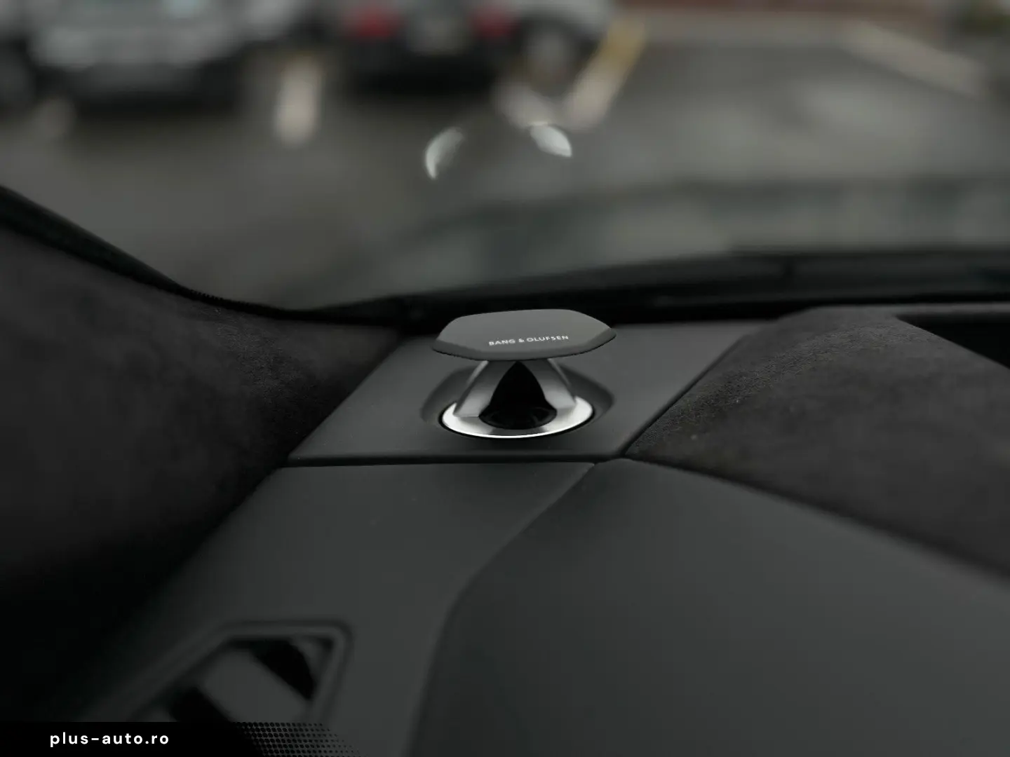LAMBORGHINI URUS 2022 — imagine 13