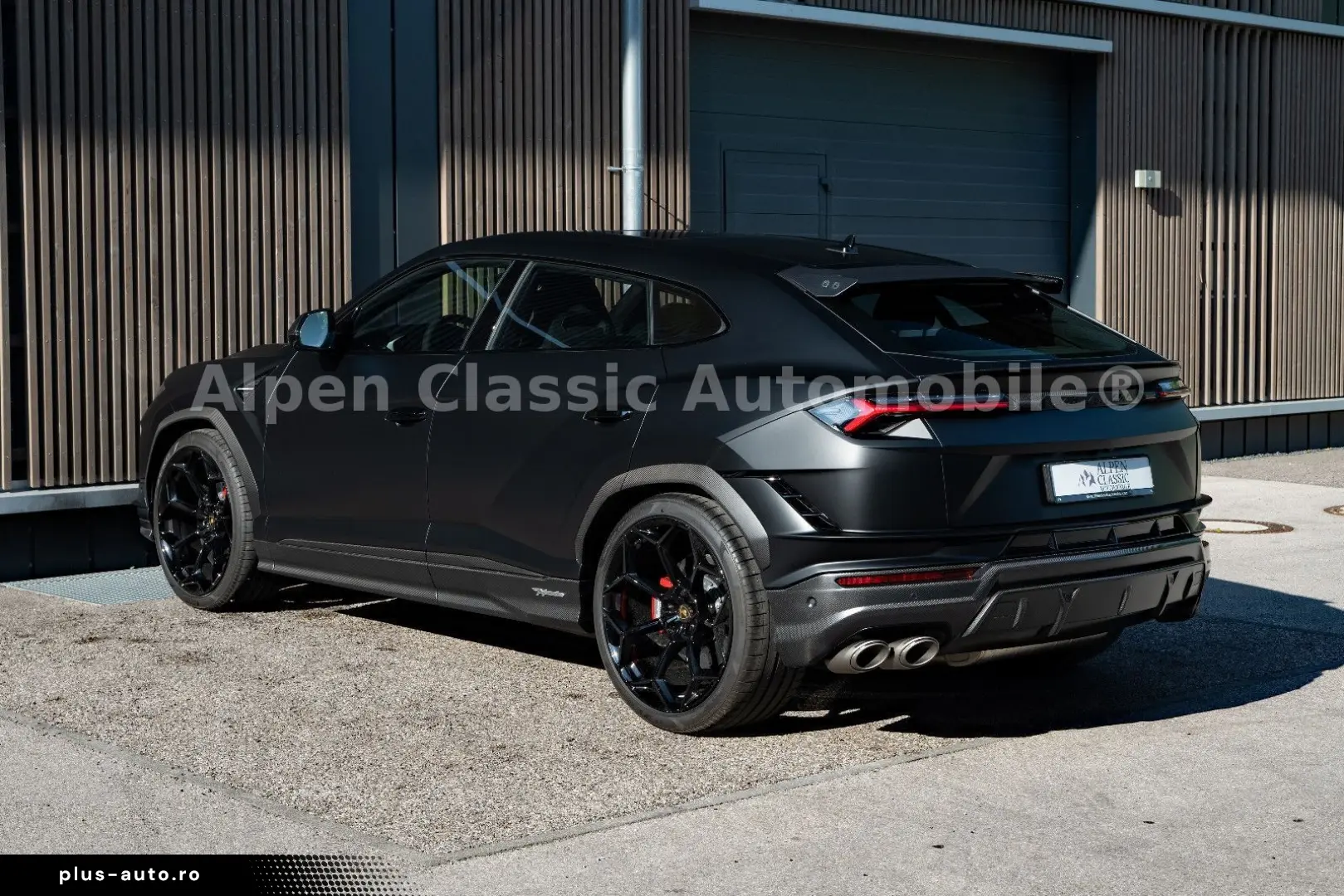 LAMBORGHINI URUS 2023 — imagine 7
