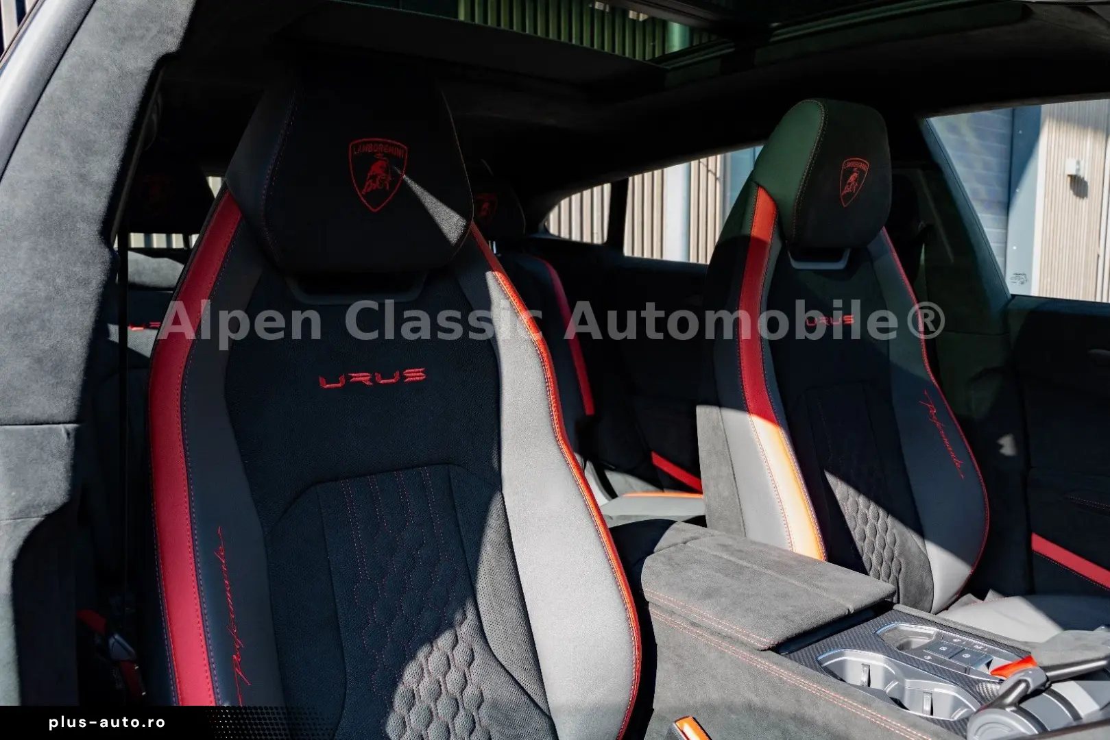 LAMBORGHINI URUS 2023 — imagine 16