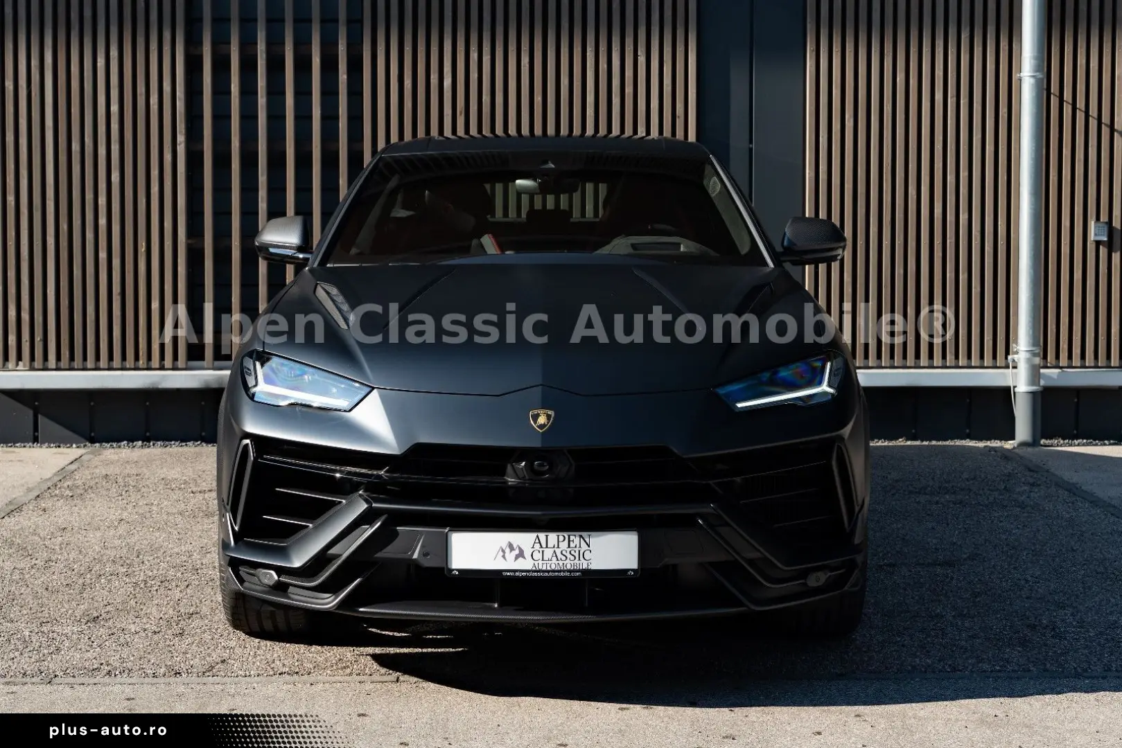 LAMBORGHINI URUS 2023 — imagine 17