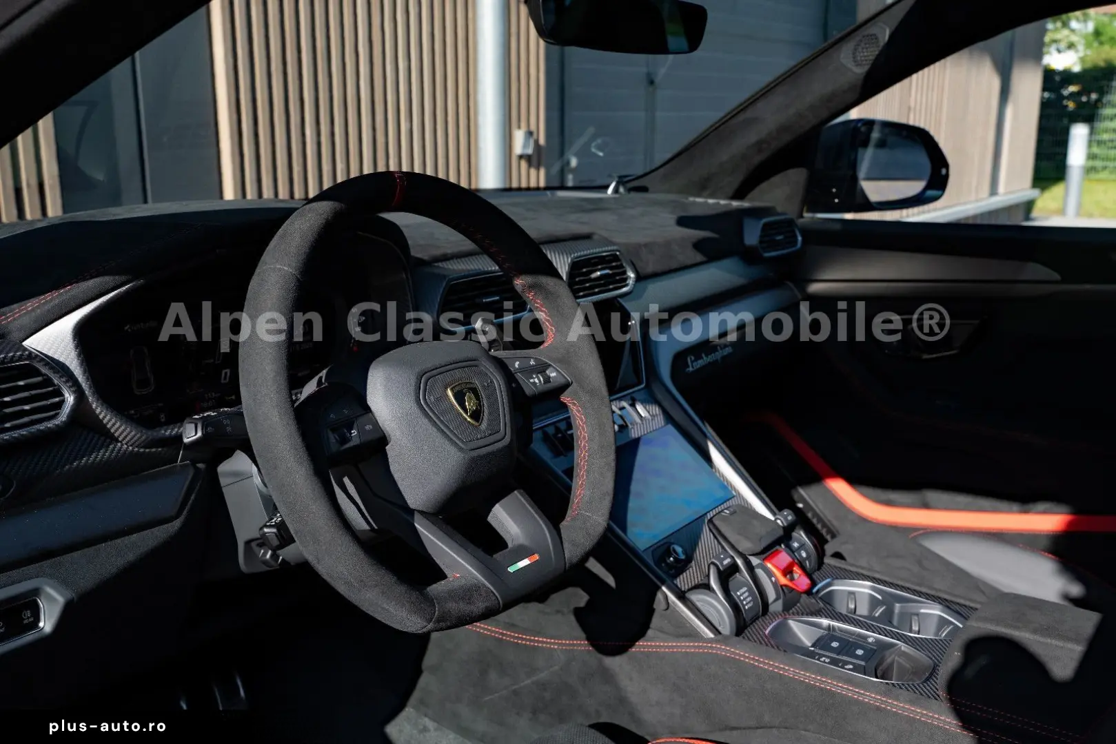 LAMBORGHINI URUS 2023 — imagine 38