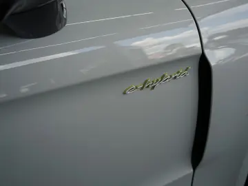 PORSCHE Panamera 4 E-Hybrid Sitzklima HAL HUD PAO 360