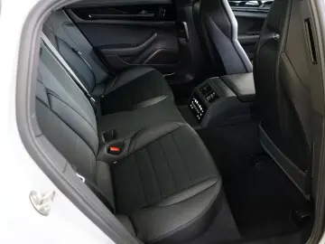 PORSCHE Panamera 4 E-Hybrid Sitzklima HAL HUD PAO 360