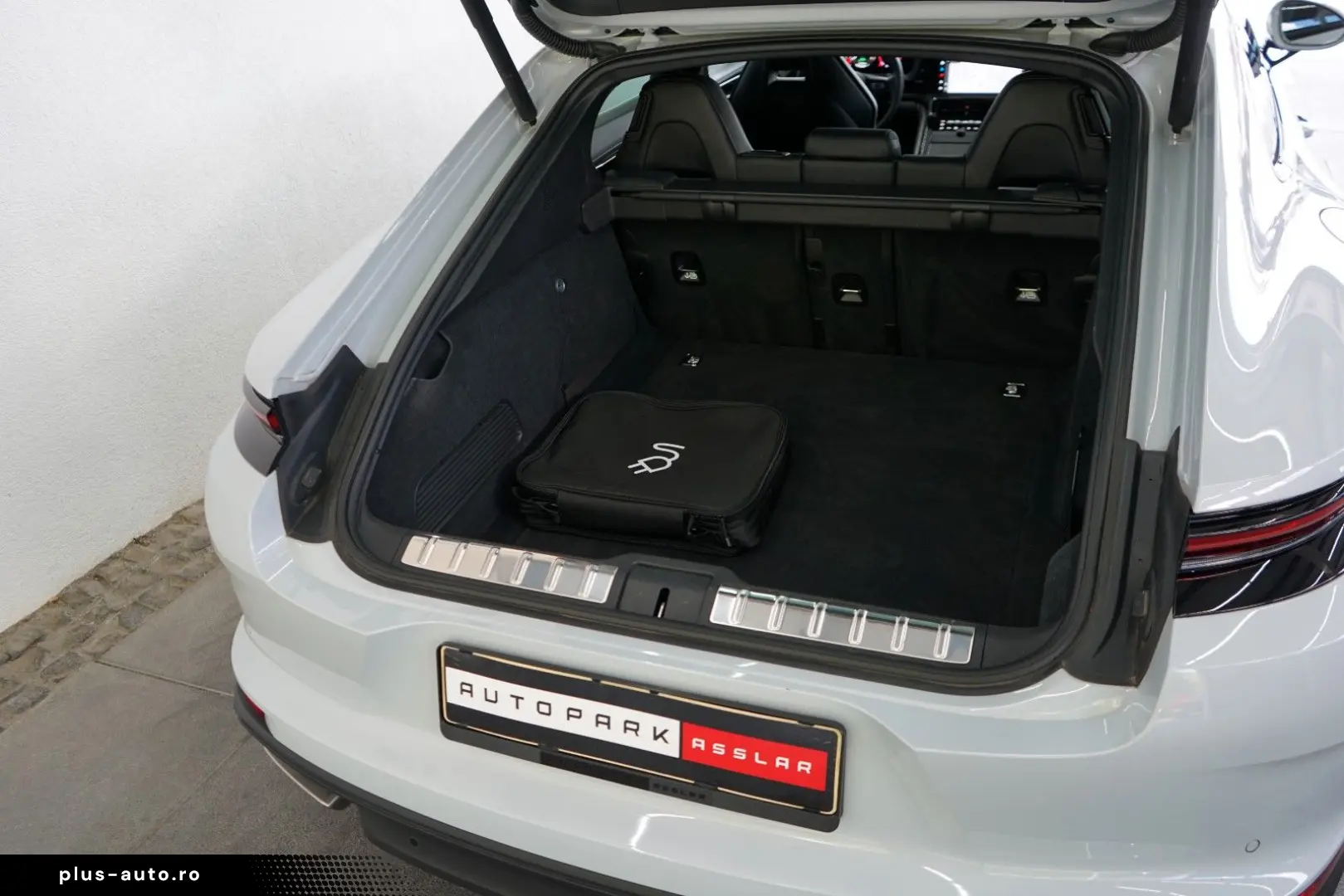 PORSCHE Panamera 4 E-Hybrid Sitzklima HAL HUD PAO 360