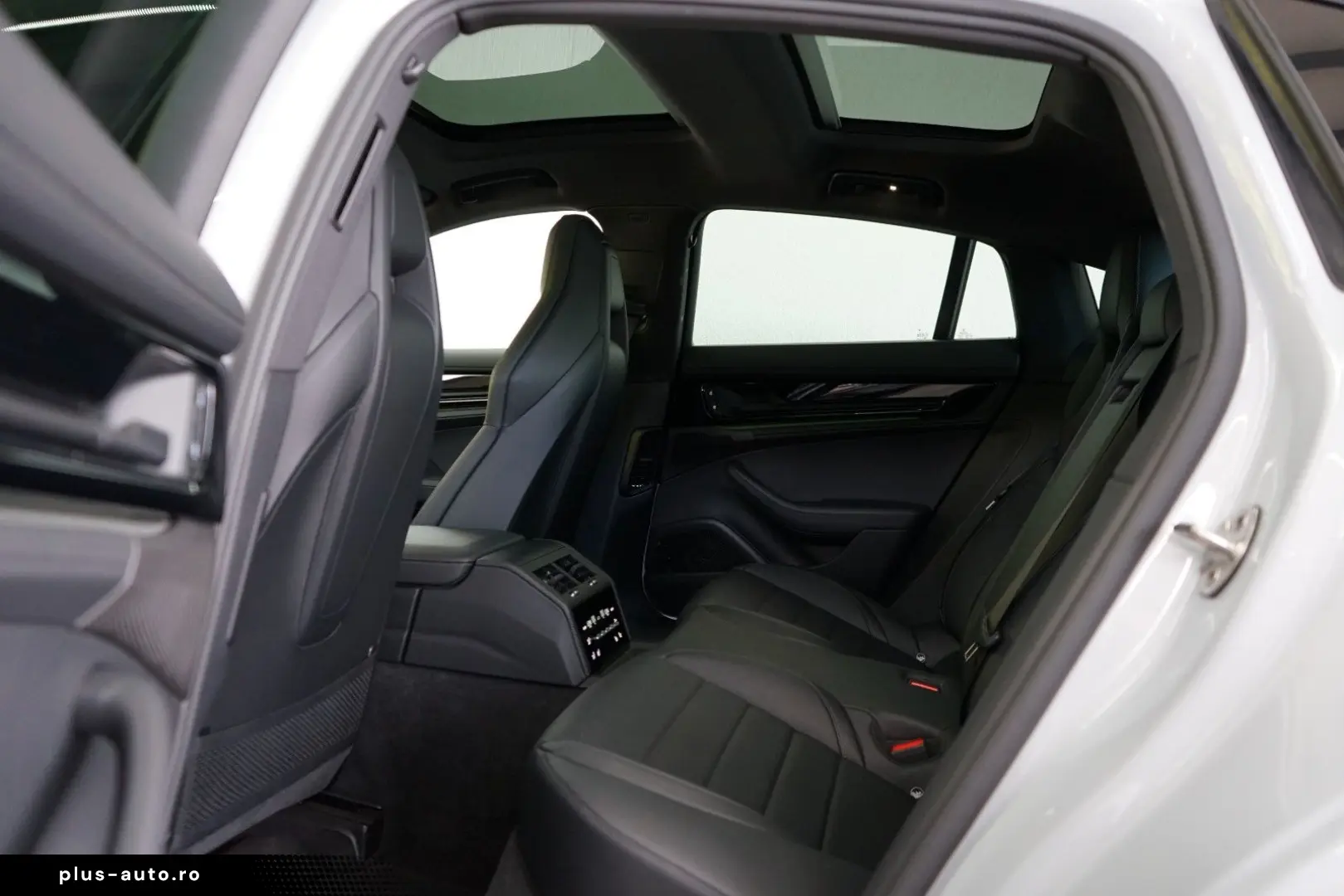 PORSCHE Panamera 4 E-Hybrid Sitzklima HAL HUD PAO 360