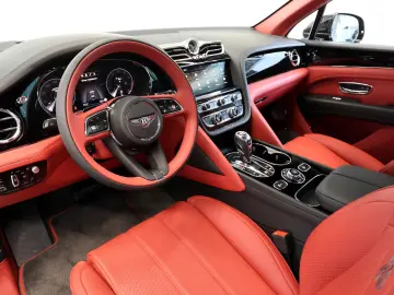 Bentley Bentayga 4.0 V8 EWB 4WD