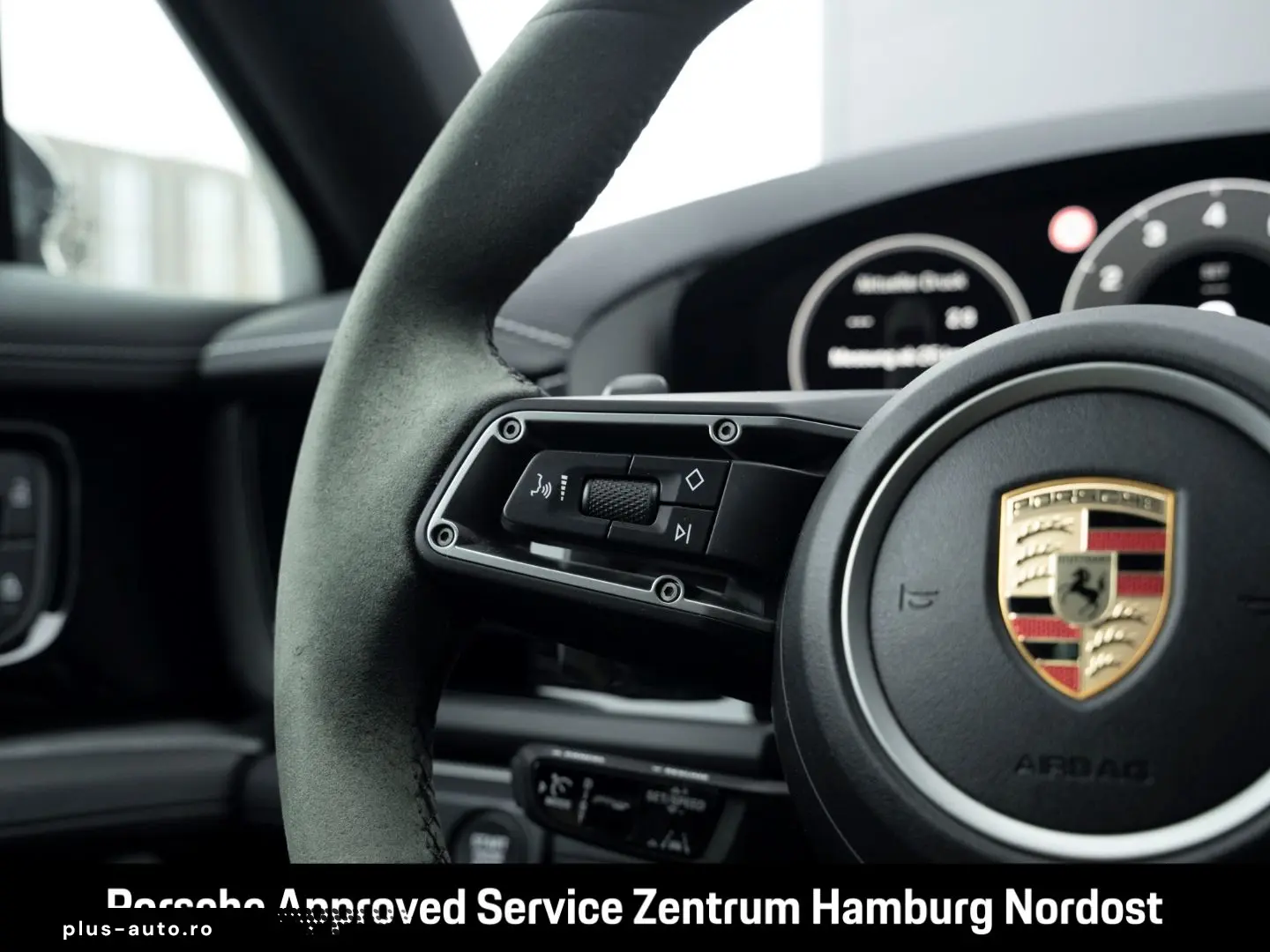 PORSCHE Panamera 2024 — imagine 31